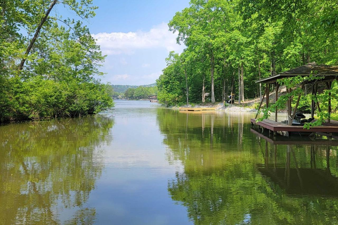 Lakeside Hot Springs Retreat With Kayaks And Boat Dock Hot Springs Village Extérieur photo