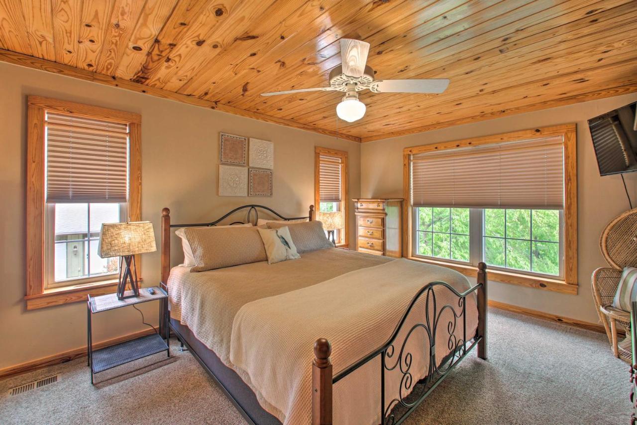 Lakeside Hot Springs Retreat With Kayaks And Boat Dock Hot Springs Village Extérieur photo
