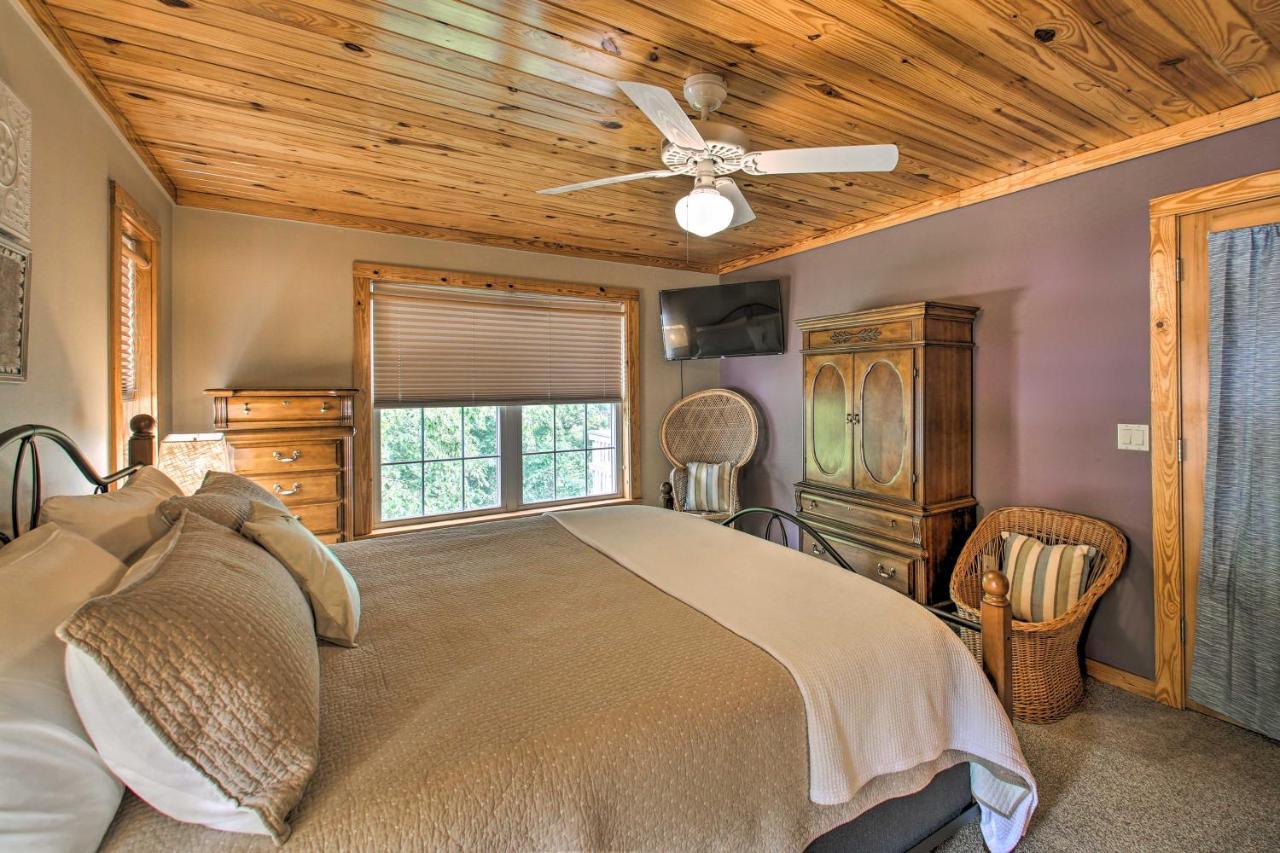Lakeside Hot Springs Retreat With Kayaks And Boat Dock Hot Springs Village Extérieur photo