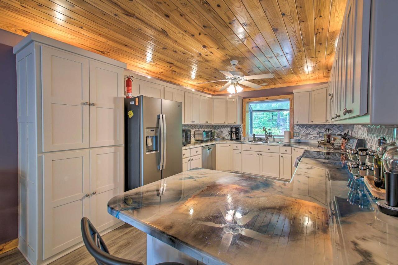 Lakeside Hot Springs Retreat With Kayaks And Boat Dock Hot Springs Village Extérieur photo