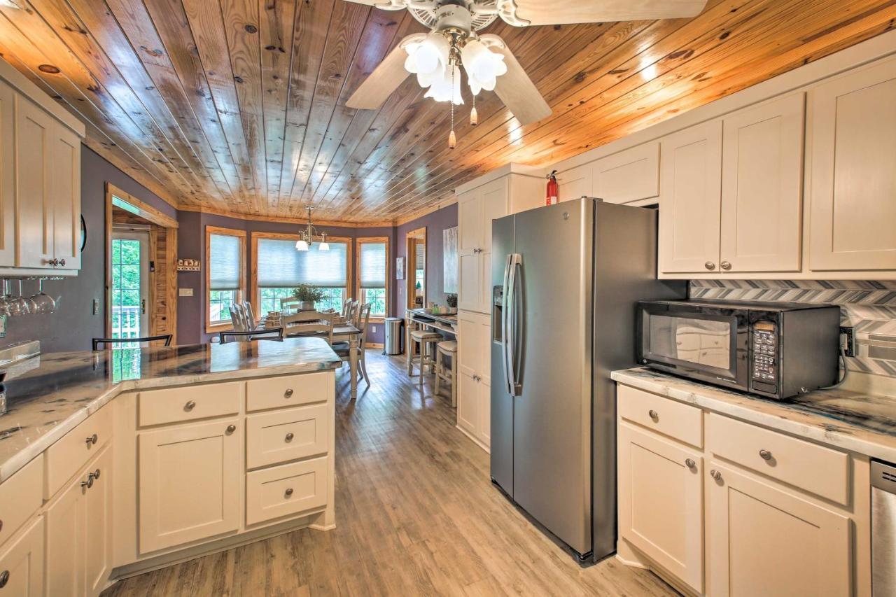 Lakeside Hot Springs Retreat With Kayaks And Boat Dock Hot Springs Village Extérieur photo